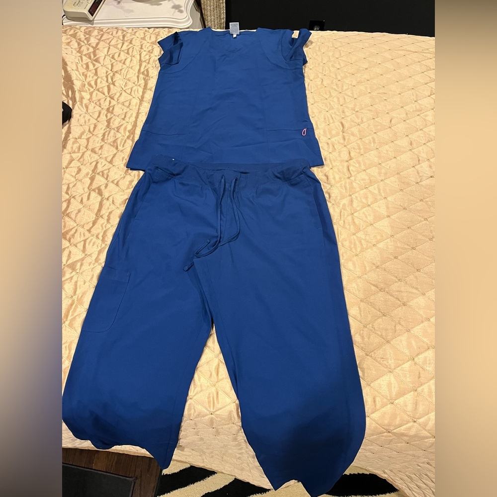 Scrub Set